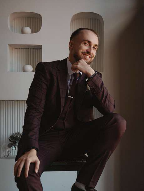 Александр Лебедев